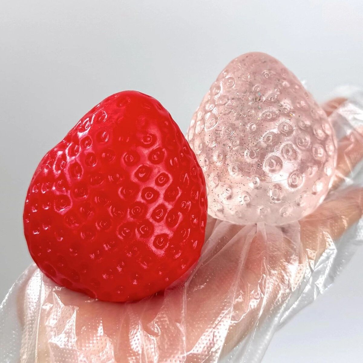 INF Jouet anti-stress TPR fraise mignonne - Souple à presser, rouge, 6cm