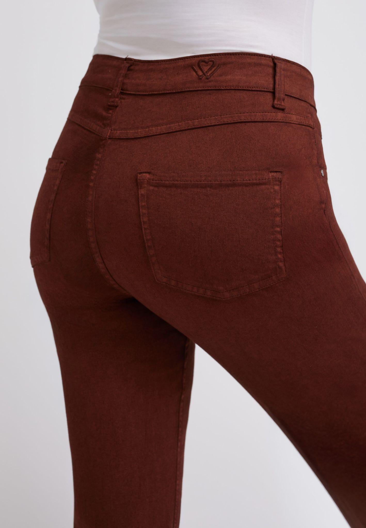 wonderjeans "Relaxed Straight" Cool, modern und vielseitig zu stylen