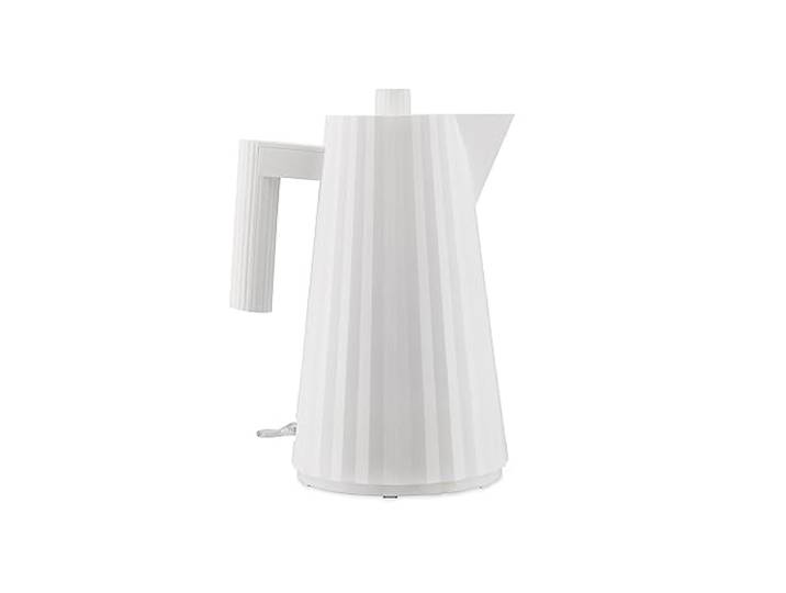 Alessi Plissé MDL06 W - Bouilloire Électrique Design\, en Résine Thermoplastique\, Fiche Européenne 2400W\, 170 cl\, Blanc