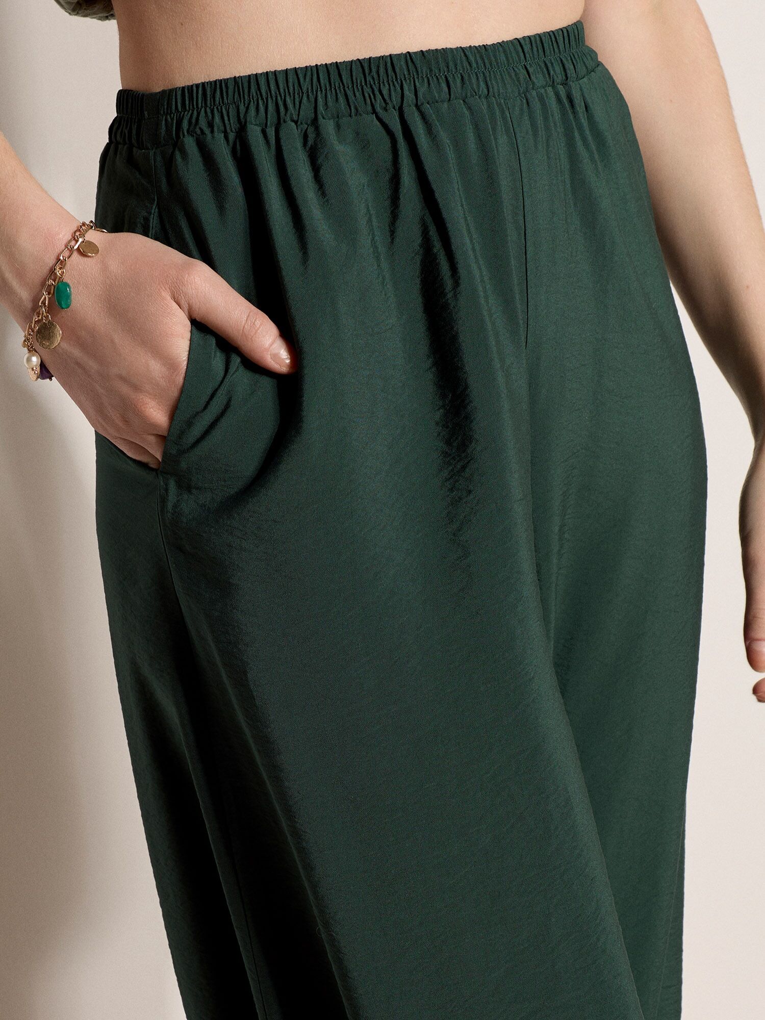 Stoffhose APRICOT "Lässige Ballonhose", Damen, Gr. L (40), N-Gr, grün, gewebt, Obermaterial: 87% Viskose LENZING ECOVERO CV LenzEcov. 13% Nylon NY., uni, Hosen Stoffhose, mit elastischem Bund
