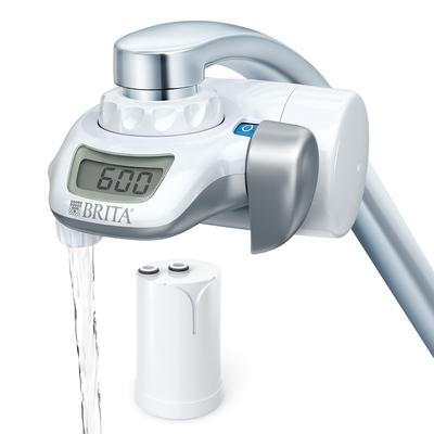 Das Wasserfiltrationssystem Brita On Tap Pro V-MF umfasst eine 600-l-Filterkartusche