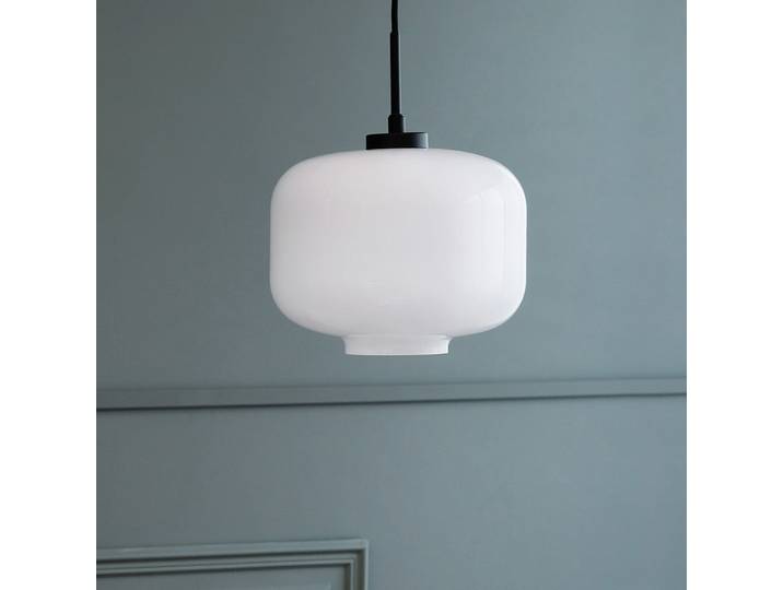 Arp Pendelleuchte Opal/Black - Dyberg Larsen - Wohnzimmer - Skandinavisch - Glas - Einflammig