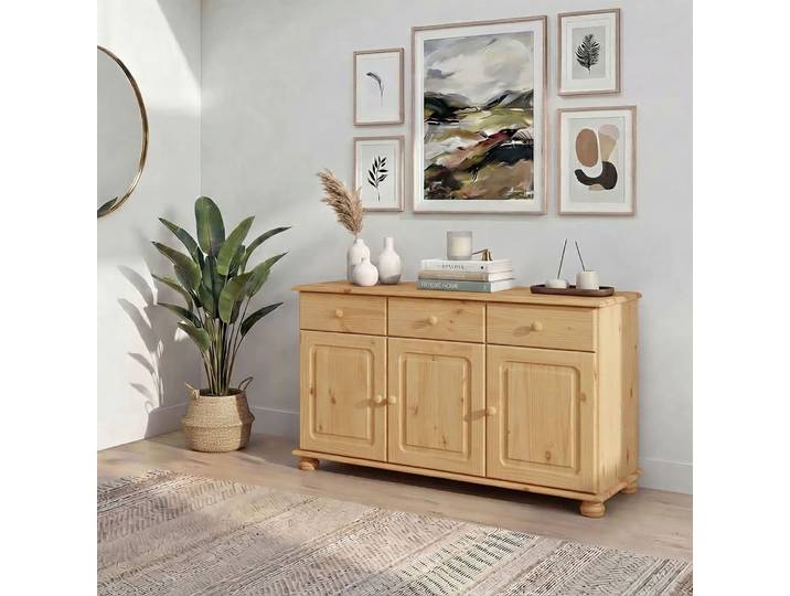 Sideboard GOODPRODUCT Mette Kommode mit 3 Türen & 2 Schubladen, eine ist optisch geteilt , beige (natur gebeizt, gewachst), B:120cm H:77cm T:34cm, Massivholz, Sideboards, Sideboard, Kommode mit gefrästen, kugelförmigen Füssen, Breite 120 cm