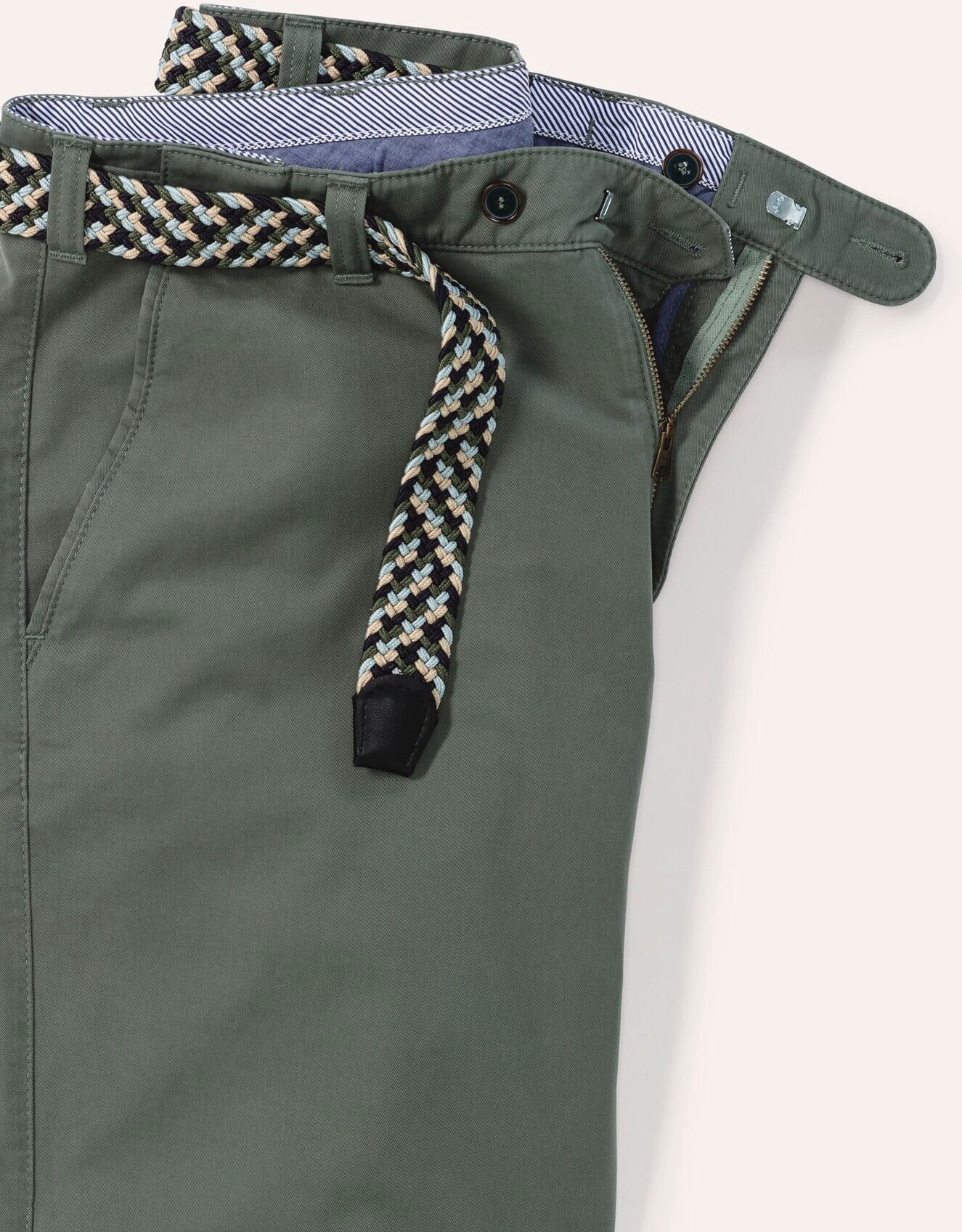 Walbusch Extraglatt-Stretchbund-Bermudas, Regular Fit#normale Größen#untersetzte Größen, Farbe Grün, 27, inklusive passendem Gürtel mit Hemdenstopper Herren
