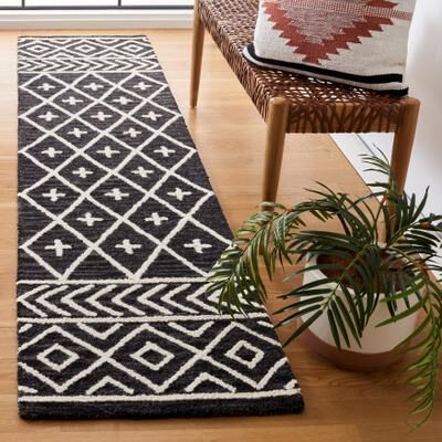 SAFAVIEH Handmade Metro Ibbine Moroccan Boho Wool Rug