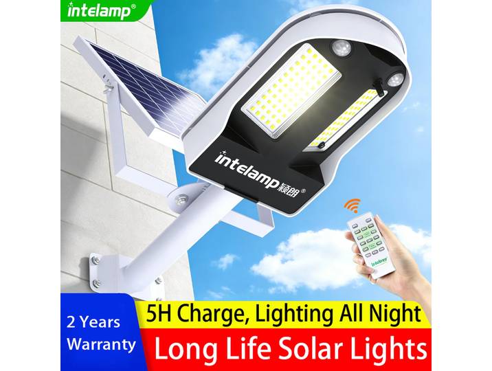 Lampadaires solaires Intelamp Long Life 2 Pack 3000LM 12500mAh pour extérieur, double éclairage 180° ° Projecteurs solaires de sécurité étanches à détecteur de mouvement PIR pour extérieur et jardin