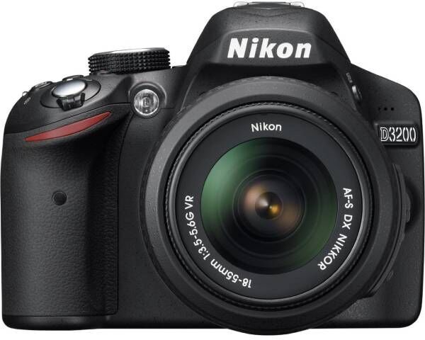 D3200   Nikon AF-S VR DX 18-55 mm - Refurbished