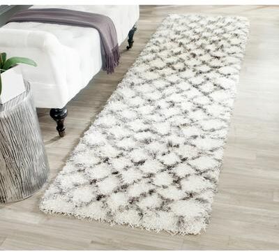 SAFAVIEH Moroccan Shag Ferah Rug