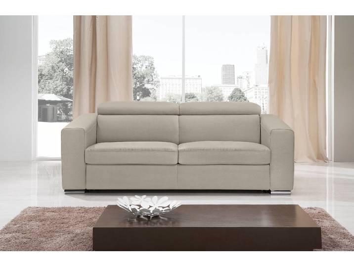 Schlafsofa EGOITALIANO Cabiria, Design und super Sitz- und Liegekomfort , grau (opal grau), B:226cm H:97cm T:103cm, Luxus-Micofaser Lederoptik (100% Polyester) ist ein neues technisches Gewebe mit einem visuellen und taktilen Aspekt, der dem Nubuk sehr nahe kommt, mit innovativen Eigenschaften. Seine außerordentliche Weichheit kommt von einem exklusiven Produktionsprozess, der Unreinheiten und Unregelmäßigkeiten beseitigt. Das Ergebnis ist eine bemerkenswert samtige Faser, die durch das Vorhandensein von Körnern verstärkt wird. Von der einfarbigen Eleganz der warmen Farben und der Vielfalt an trendigen Farben, die es zu seiner eigenen Stärke und Persönlichkeit machen., Sofas, Schlafsofa, Sofa inkl. Schlaffunktion, Kopfteile verstellbar, mit Metallfüßen