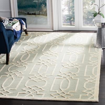 SAFAVIEH Handmade Bella Alda Modern Floral Wool Rug