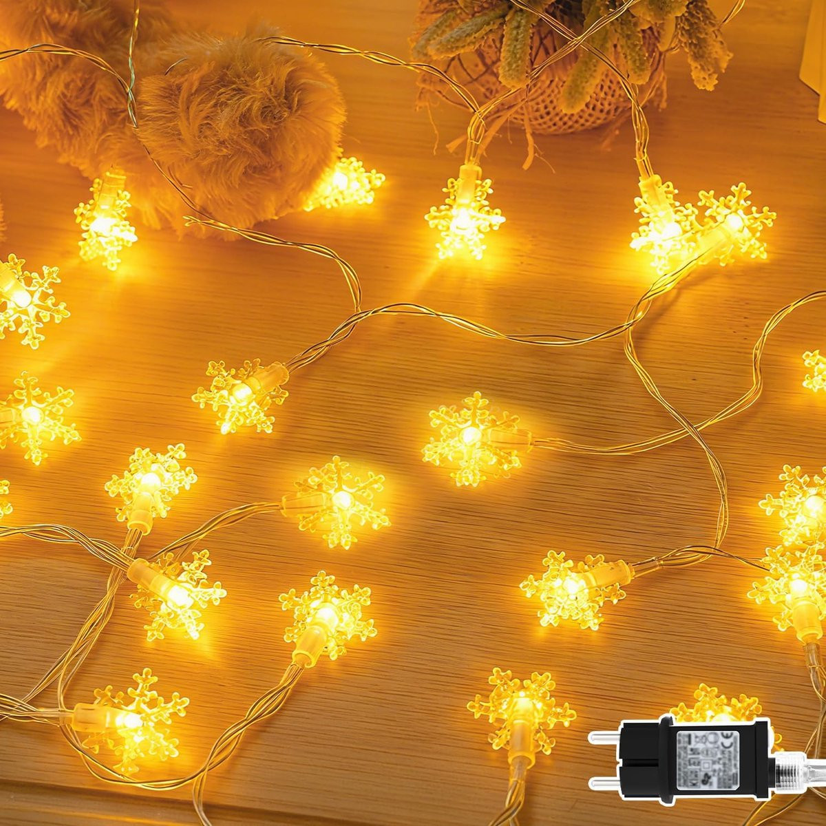 Warmwit lichtsnoer voor buiten met 100 leds en sneeuwvlokken, 15 m