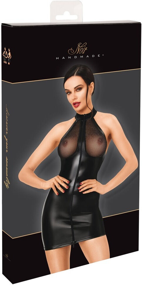 Mini robe moulante en wetlook noir à col montant et épaules dénudées