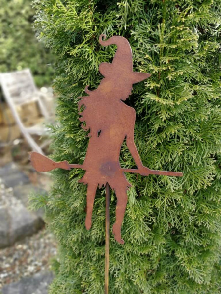 Walser Metalldekoration Heks Zelda Edelrost Tuinaccessoire