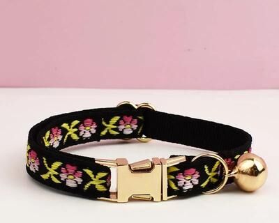Uplifted Finds Petal Plush Personalized Safety Collar & Leash Set cat Collar 04 s