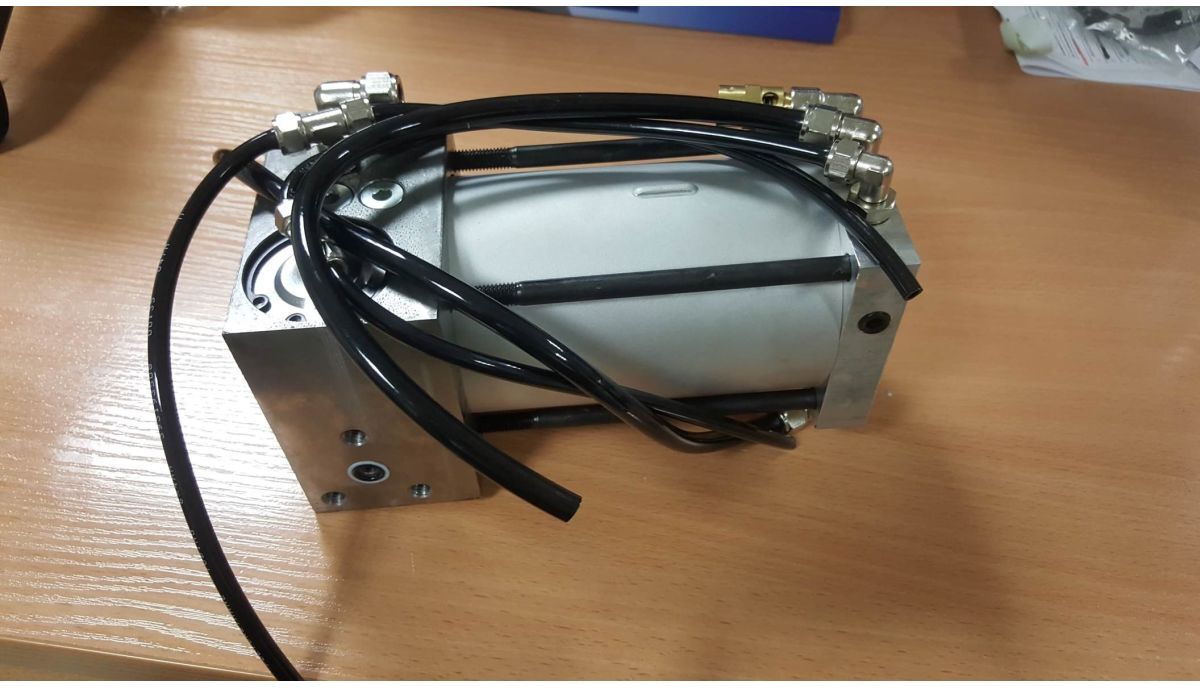 Profitool Sollevatore pneumatico-idraulico per punti 0XZ03.0226