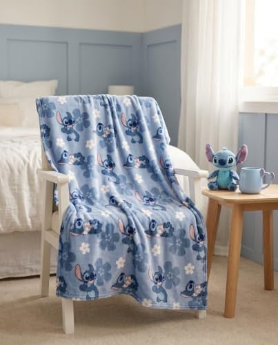 Aymax Disney Stitch flanellen deken met blauwe bloemen, 130 x 160 cm