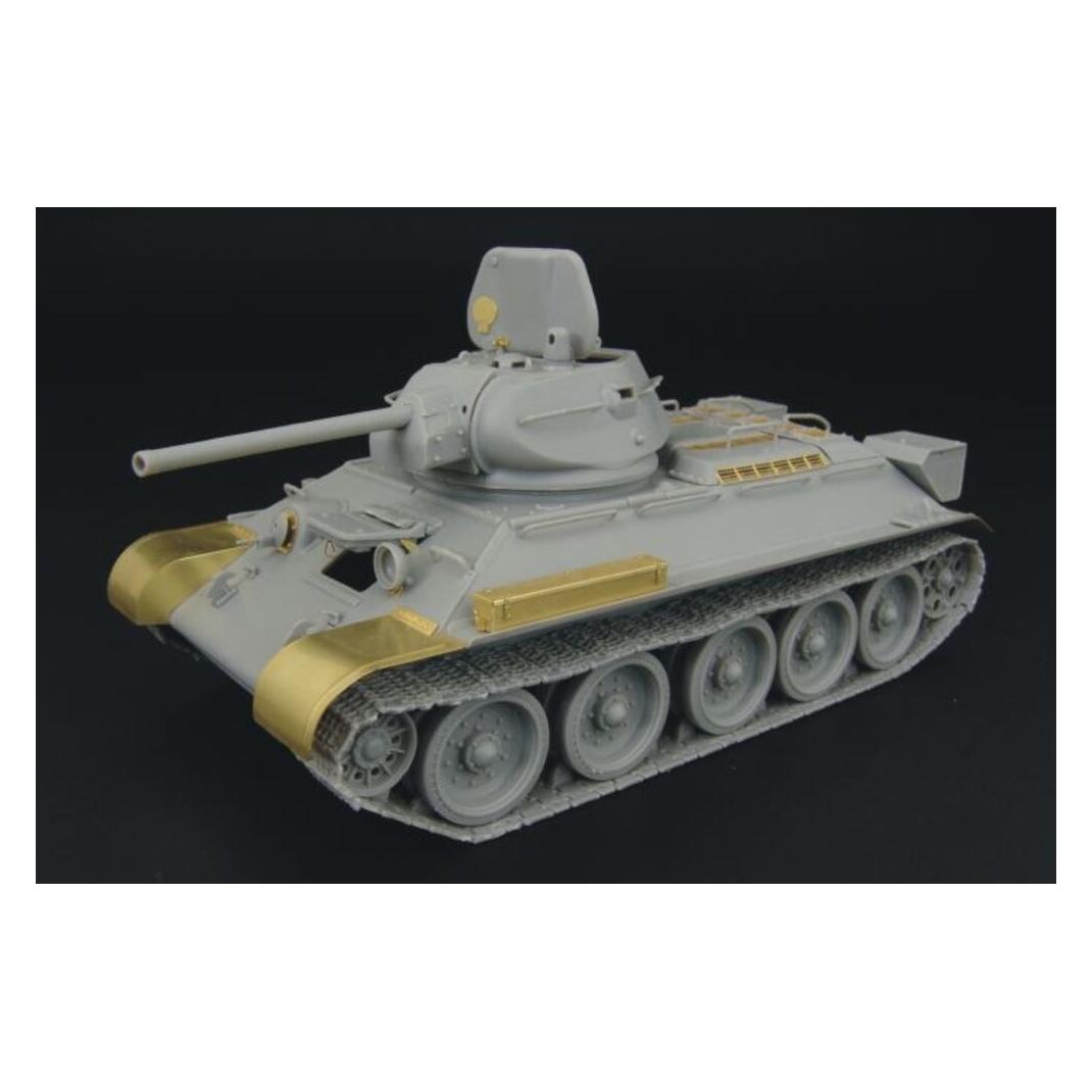 Hauler T-34-76 1942 Factory No 112 (HLX48157)