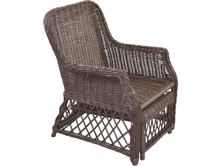 Rattanstuhl HOME AFFAIRE, braun, B:67cm H:91cm T:75cm, Der Rattansessel von Home affaire punktet mit ausziehbarem Fussteil und sorgt so für behagliche Momente. Darauf lassen sich bequem die Beine hochlegen, wodurch in den eigenen vier Wänden ein Ort der Entspannung entsteht. Bei Nichtnutzung kann der Hocker einfach platzsparend wieder unter den Sitz geschoben werden. Als weiterer Pluspunkt erweist sich das schöne Rattan, das den ansprechenden Landhausstil gekonnt unterstreicht. Bei Bedarf kann noch ein passendes Kissen dazu bestellt werden. Zudem ist der Sessel in Handarbeit gefertigt und überzeugt mit pflegeleichten Oberflächen. Ob beim Ausruhen, Lesen oder Fernsehen: auf dem Home affaire Rattansessel mit ausziehbarem Fussteil lassen sich erholsame Stunden verbringen., Stühle, Rattanstuhl, Handarbeit, Masse (B/T/H): (67/75/91)
