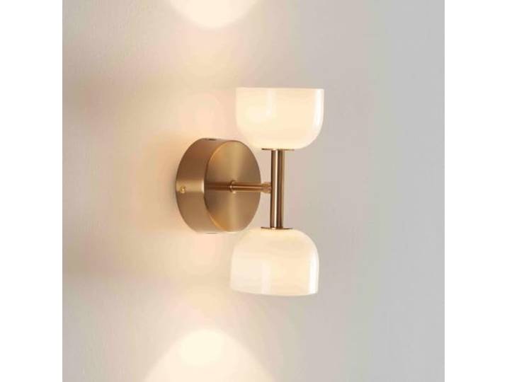 Applique LED Nysséa laiton 2 globes opale LED intégrées\, structure laiton\, 2 globes en verre blanc opale\, lumière homogène