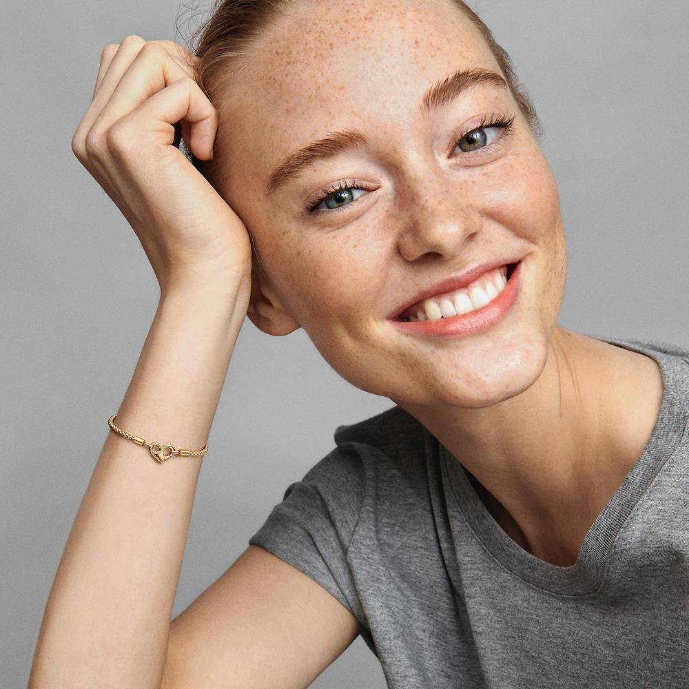 PANDORA Moments Armband mit Herzverschluss, vergoldet gold