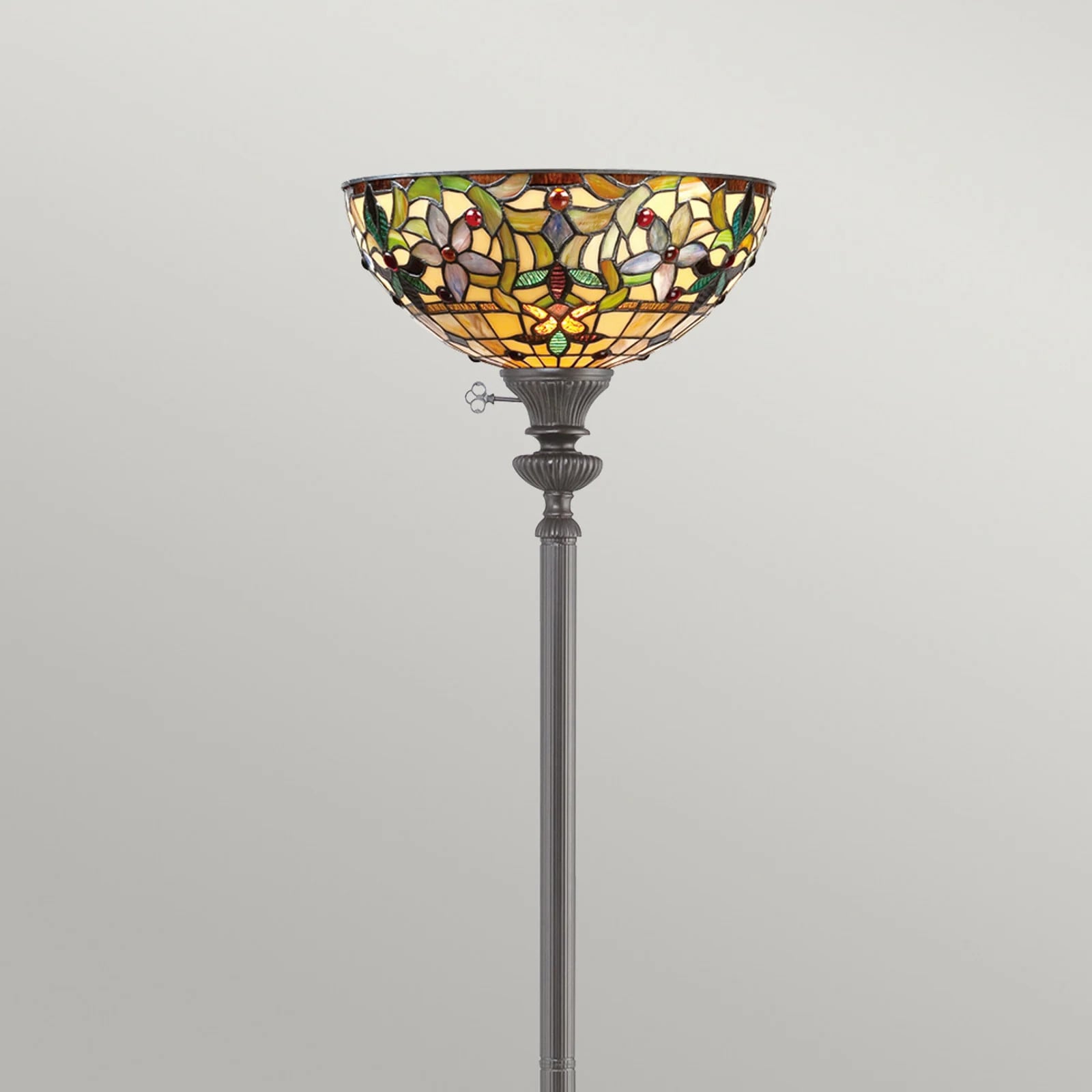 Quoizel Kami Tiffany vloerlamp, groen/amber, Hoogte: 178 cm