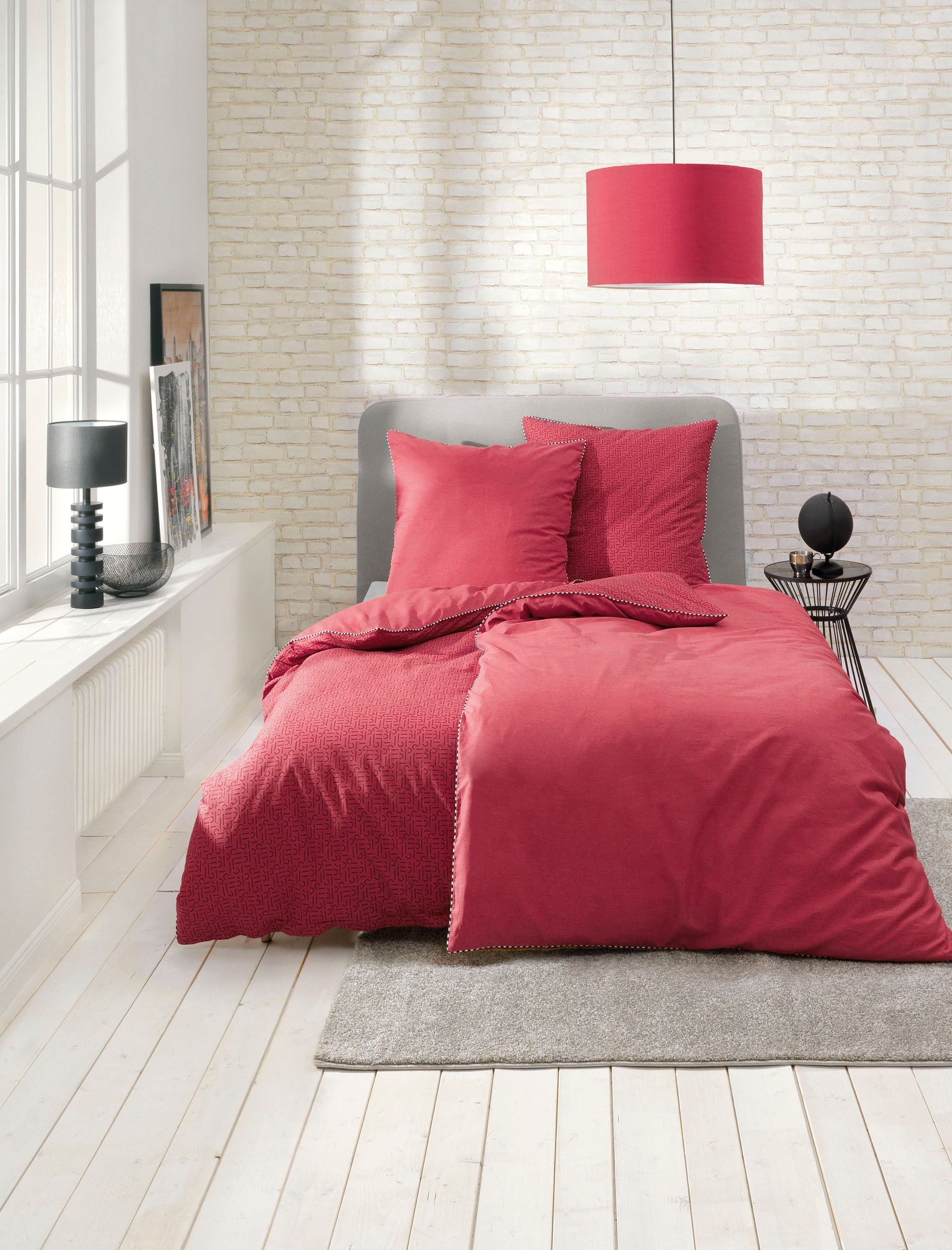 Wendebettwäsche ESPRIT "Scatter", rot (dunkelrot, bordeaux, weinrot), B/L: 155cm x 220cm, 1 Stk., 1 Stk., Mako-Satin, B/L: 80cm x 80cm, 2 Stk., Mako-Satin, Obermaterial: 100% Baumwolle, Bettwäsche, Wendebettwäsche, mit effektvollem Rundum-Keder dunkelrot,