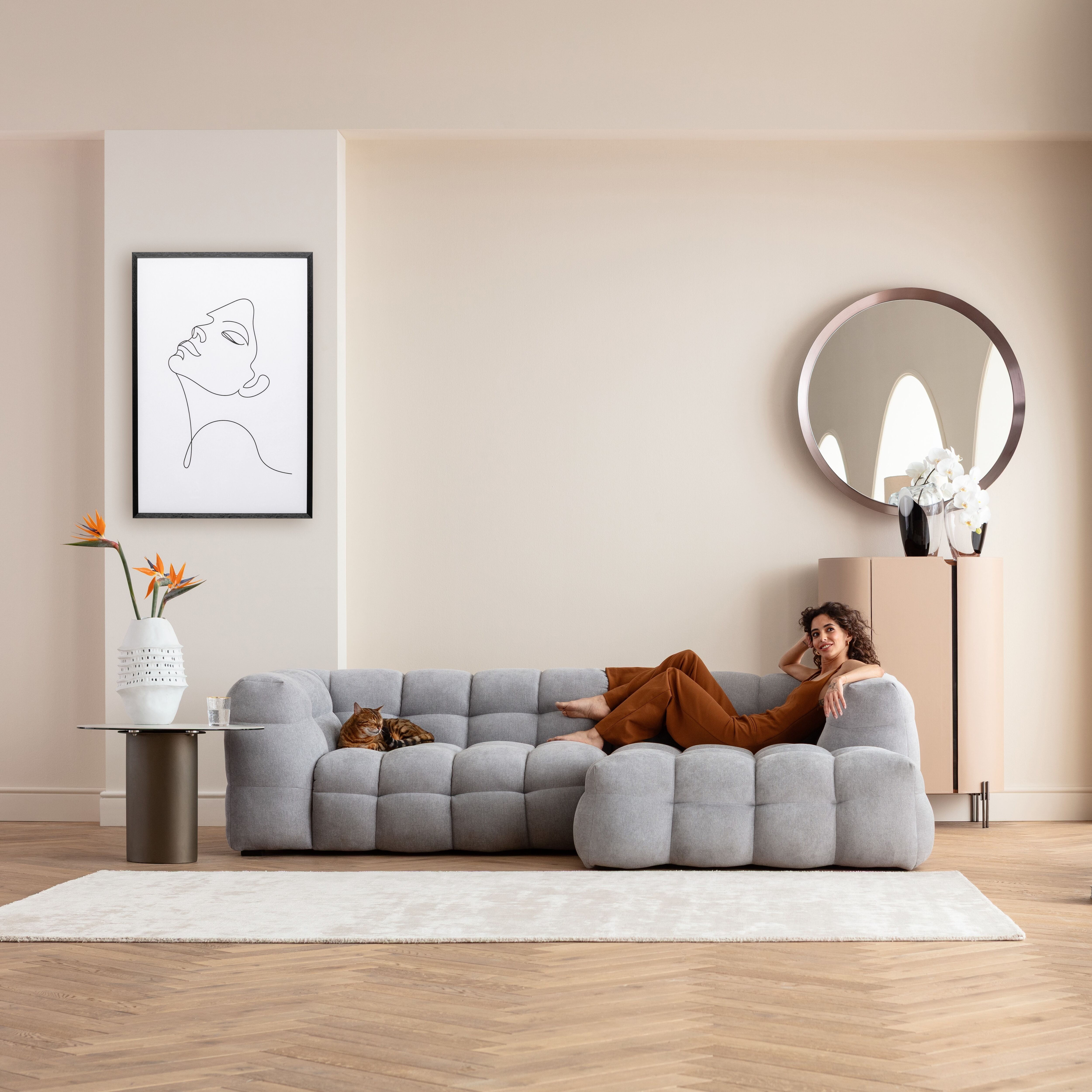 Bild mit Rahmen KARE DESIGN "Gerahmtes Bild Drawing Lady 63x93cm", farbe bild(er): weiß, B:92,8cm H:62,8cm T:3cm, Acrylfarbe, Baumwolle, Massivholz, Polystyrol, Bilder, Bild mit Rahmen farbe bild(er): weiß B/H/T: 92,8cm x 62,8cm x 3cm, Hochformat