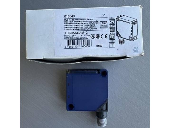 Neuf, original, 1 pièce Xuk0Aksam12, capteur photoélectrique, PLC, livraison rapide