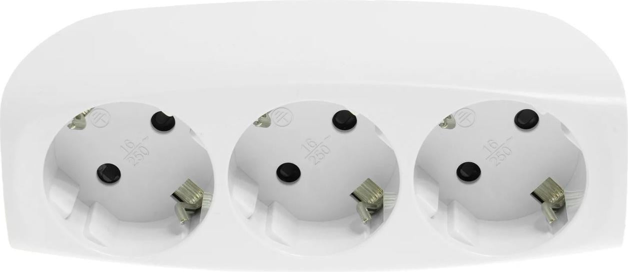 Plastrol Adapter met drie 230V Schuko stopcontacten