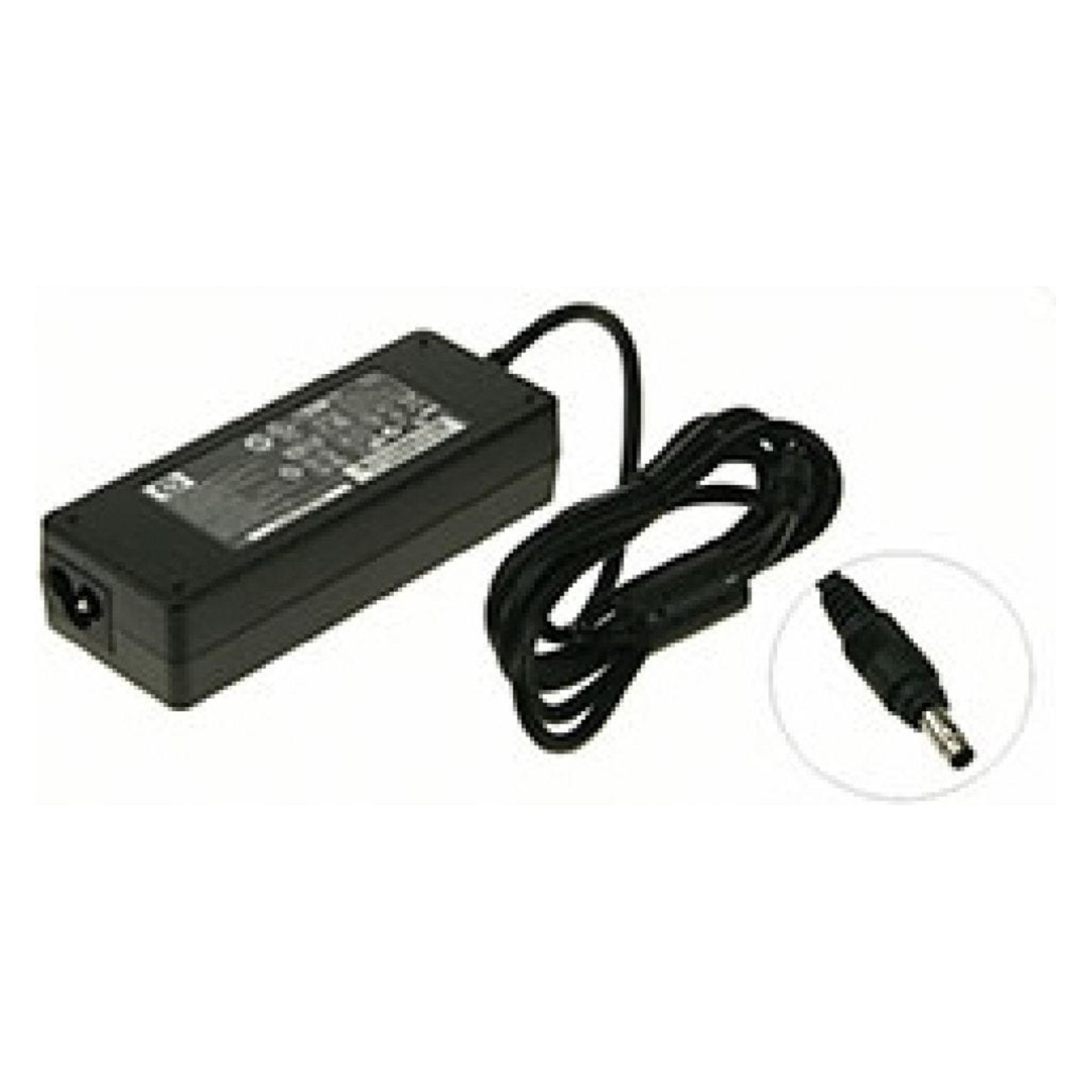 HP AC Adapter 19V 4.74A 90W includes power cable (90 W) (239705-001)