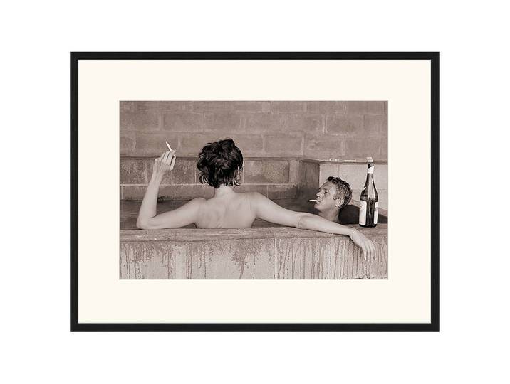 Bild Chilling in Big Sur Rahmen: Massivholz Buche, lackiert Abdeckung: Plexiglas Schwarz 83 x 63cm