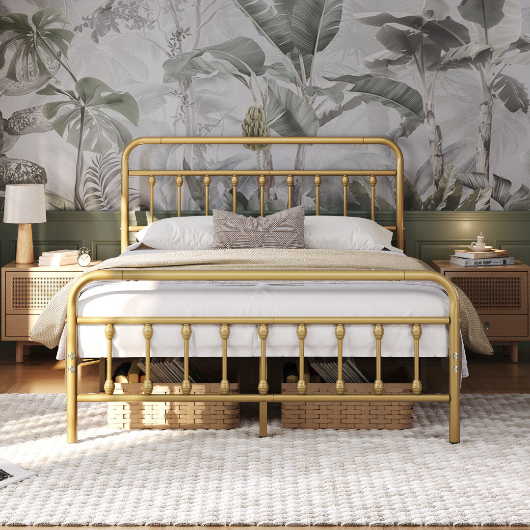 Yaheetech Metal Bed Frame with Vintage Headboard Antique Gold Kingsize (5')