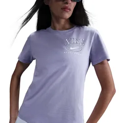NIKE Sportswear Club T-Shirt Damen 533 - lilac ice M