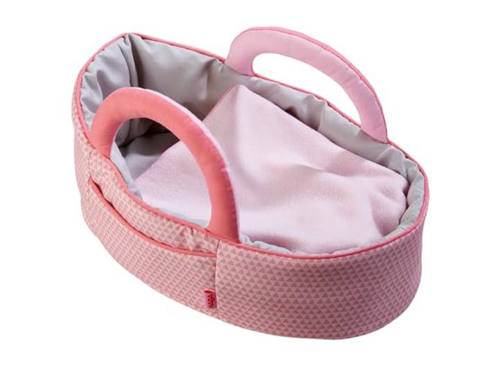HABA Puppentragetasche Rosarot – Puppenzubehör für Babypuppen & Stoffpuppen, Tragetasche & Puppenbett mit Decke, Spielzeug ab 18 Monaten – 1305072001