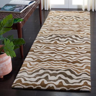 SAFAVIEH Handmade Soho Clelia Tribal N.Z. Wool Rug