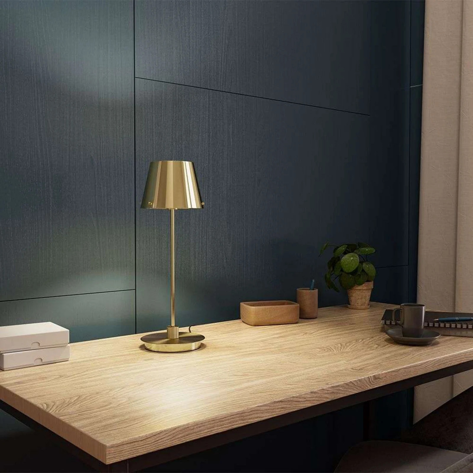 Herstal Gil il Grande Taffelamp Satin Brass/Satin Brass van Metaal