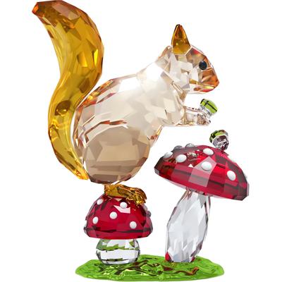 Tierfigur SWAROVSKI "Deko Kristallfigur Sammelfigur Idyllia Eichhörnchen und Pilze", bunt (braun, grün, rot, kristallweiß, weiß, schwarz), Dekofiguren, B/H/T: 3,31cm x 7,67cm x 6,06cm, Metall, Swarovski Kristall, Swarovski Kristall, B:3,31cm...