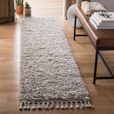 SAFAVIEH Pro Luxe Shag Subinka Moroccan Tassel 2.4-inch Thick Rug
