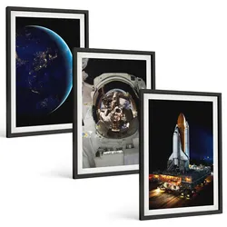 BILDER SET 3er Set - 40x60 cm Schwarzer Rahmen - Weltraum Erde Astronaut Rakete