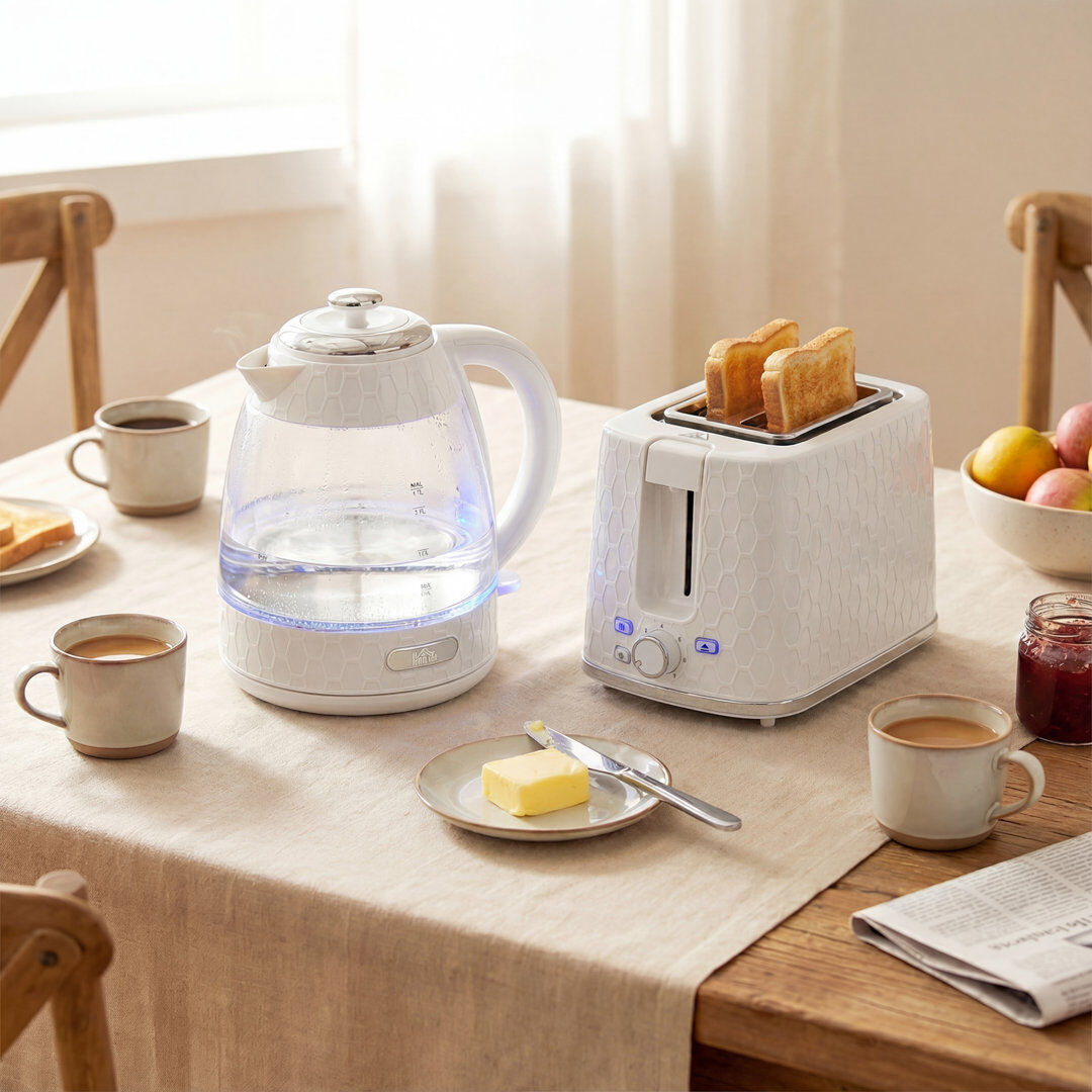 HOMCOM Kettle and Toaster Set with Limescale Filter Crumb Tray White 2 - Slice