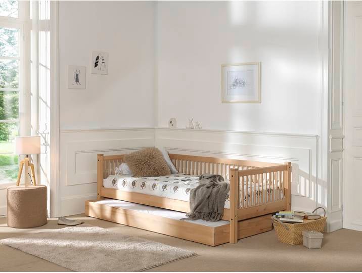 Massives Kojenbett Forrest 90 x 200cm Holz/Braun/Buche mit Bettkasten