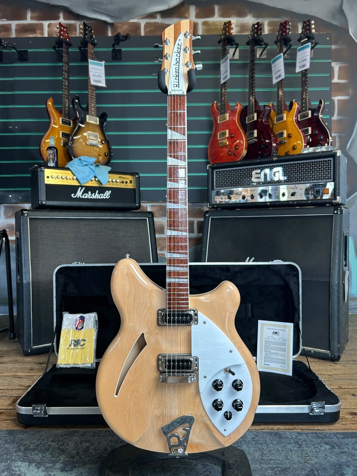 Rickenbacker 360 Mapleglo 2021 Semi-Hollow Electric Guitar   Original - Refurbished