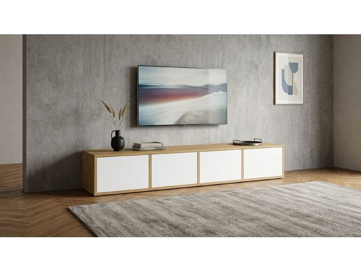 Breites Lowboard für TV - TV-Sideboard mit vielen Optionen Eiche Natur geölt