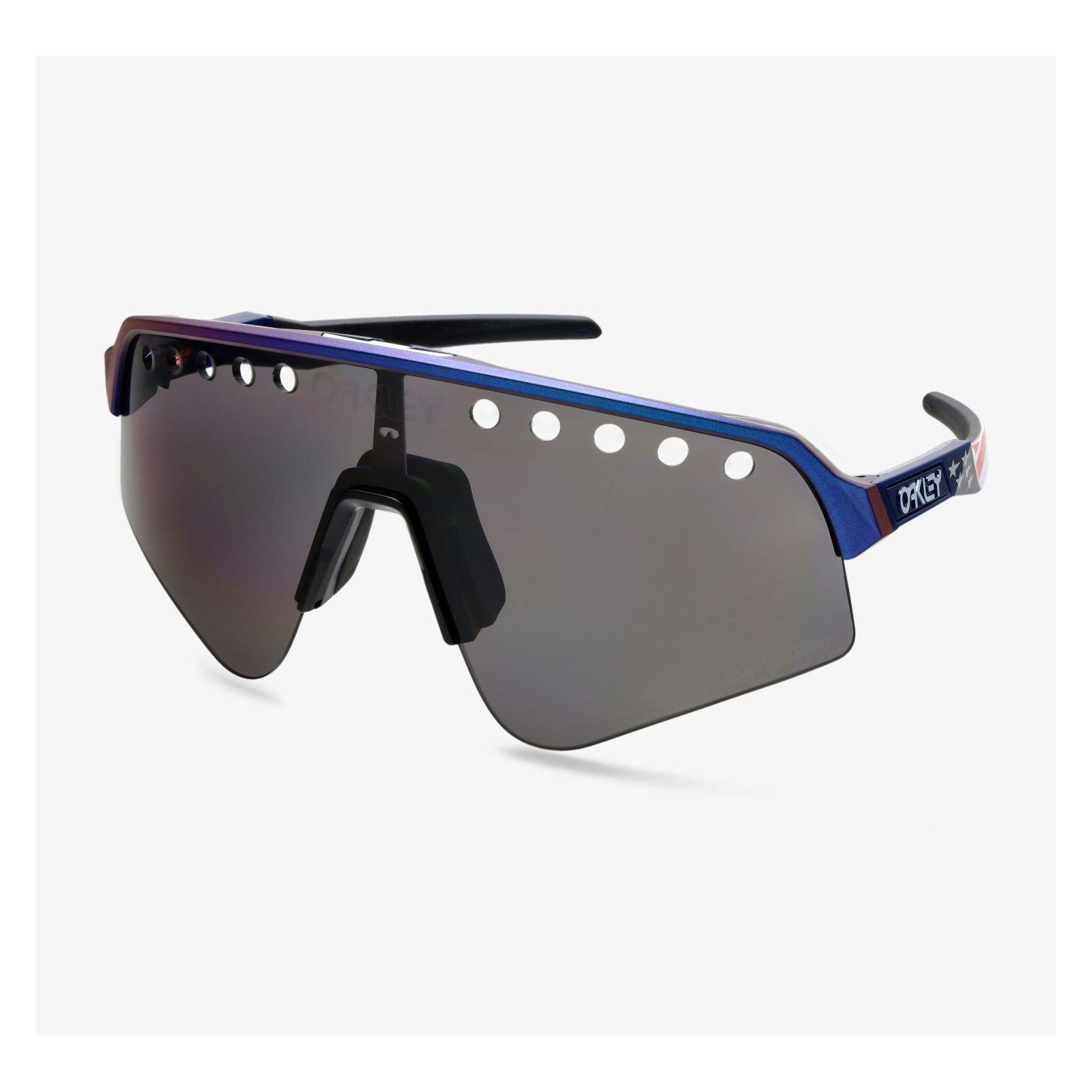 Oakley Sutro Lite Sweep (Blue Colorshift, Grey) (574965)