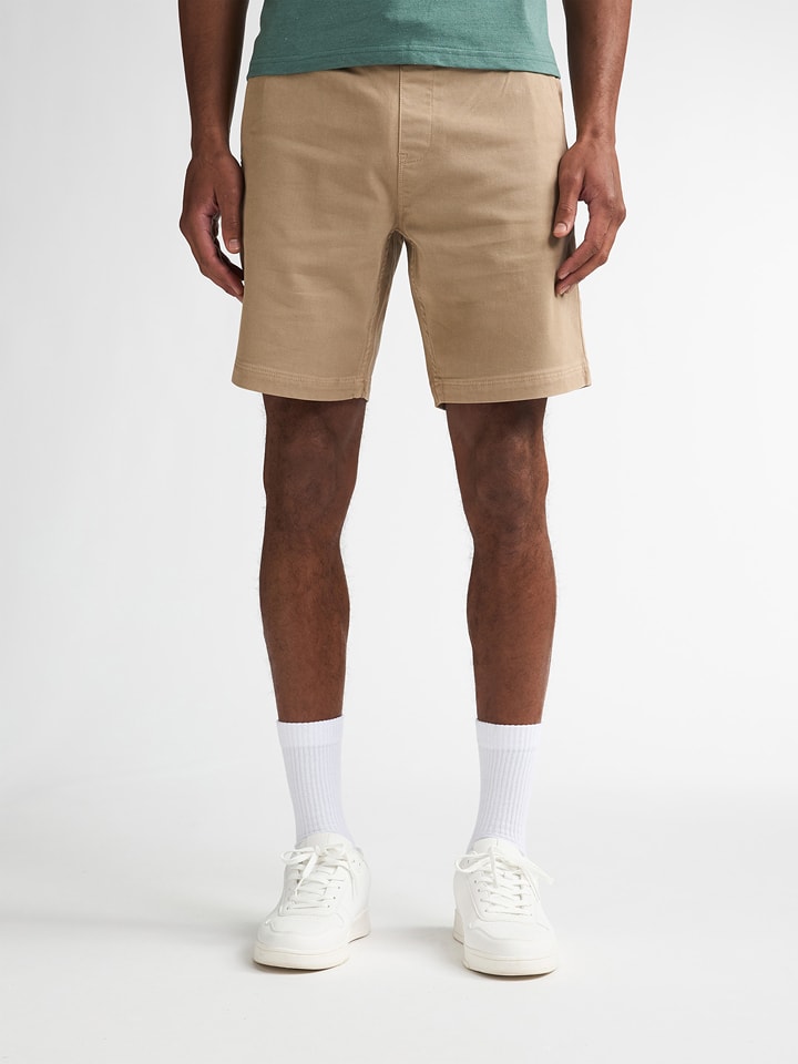 Petrol Industries Shorts in Beige - L