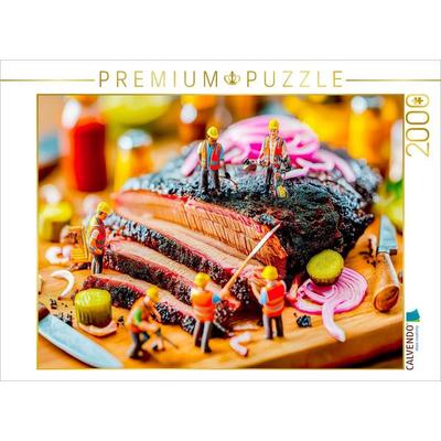 CALVENDO Puzzle Bauarbeiter Miniaturen richten köstliches Thunfischsteak mit Zwiebelringen an | 2000 Teile Lege-Größe 90x67cm Foto-Puzzle für glücklic