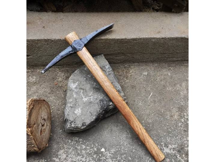 Pioche en acier forgé avec manche en bois, outil polyvalent pour creuser, défricher et casser la glace, pioche pour travaux de jardinage en extérieur