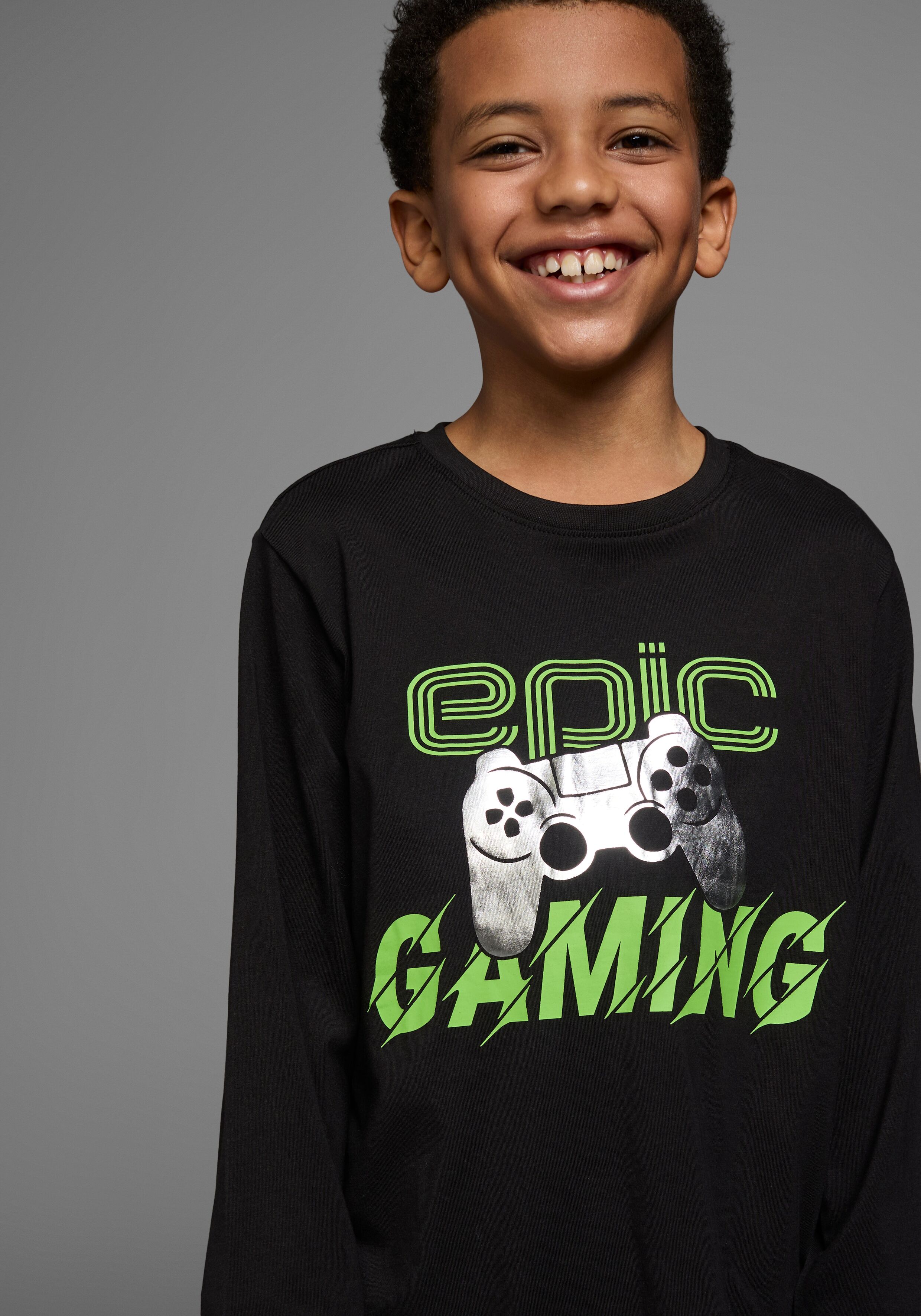 Langarmshirt KIDSWORLD "Folienprint: EPIC GAMING", Jungen, Gr. 128/134, schwarz, Jersey, Obermaterial: 100% Baumwolle, bedruckt, Basic, Basic, Rundhals, Shirts Langarmshirt, langärmelige, mit Statement-Print, mit Folienprint, Topseller