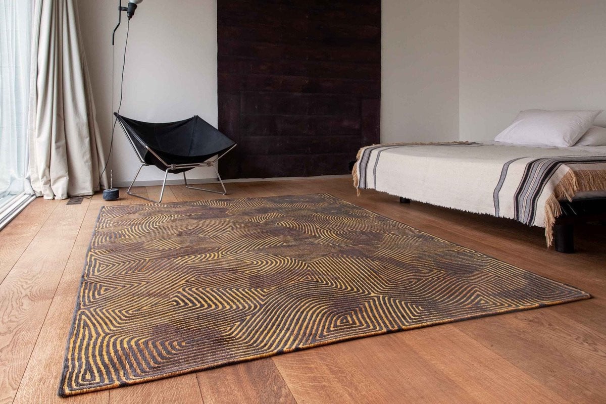 Louis de poortere Vloerkleed Meditation Coral Black Gold Abstract Polyester