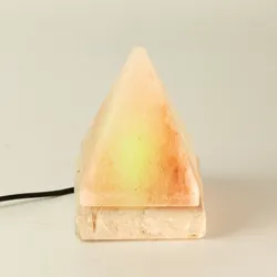 USB Pyramid Salt Lamp - 9 cm (multicolored light)
